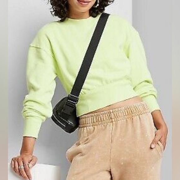 Wild Fable Women's Cropped Crewneck Pullover Sweatshirt - Picture 1 of 5